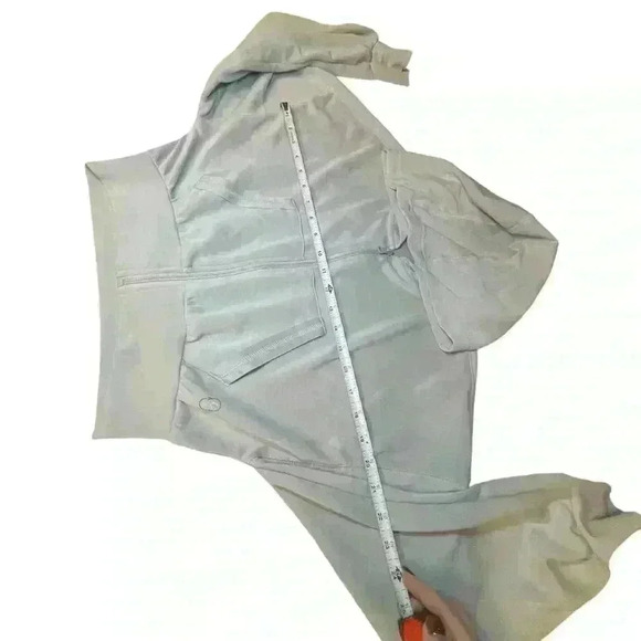 Women’s AS Revival hoodie Sz M; Gray; Crop oversized Super Softness *no string - Picture 5 of 14